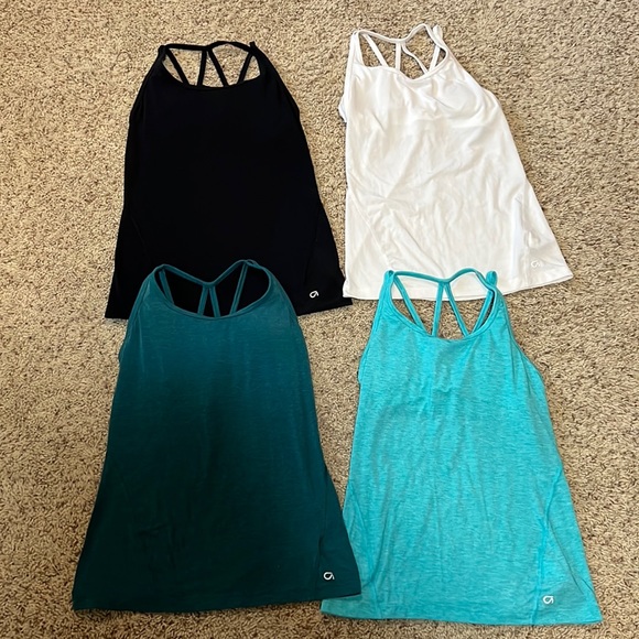 GAP Tops - LIKE NEW/BARELY WORN Gapfit Breathe built-in bra strappy tank collection size XS